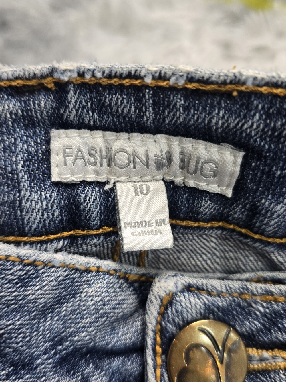 Y2k Fashion Bug Light Blue Denim Boyfriend Bermuda Shorts With Studs, Size 10 - Picture 6 of 8